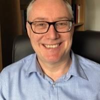 Headshot of Steven Naylor